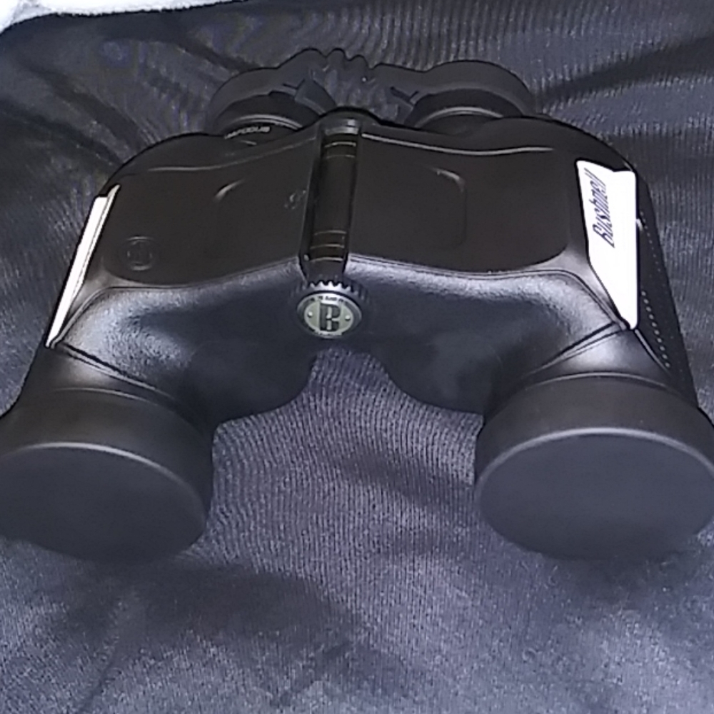 Bushnell spectator sport binoculars